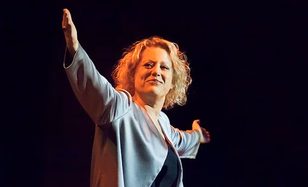 Marina Rosell trae a Menorca la voz de Moustaki y sus canciones de resistencia