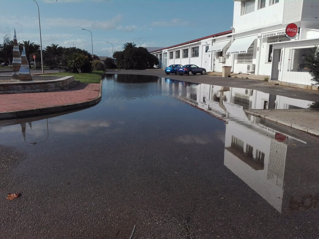 (Galería de fotos) Las últimas lluvias vuelven a inundar el polígono de Maó