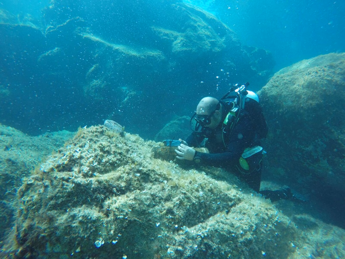 (Fotos) Así desactivó la Armada los proyectiles localizados en Favàritx