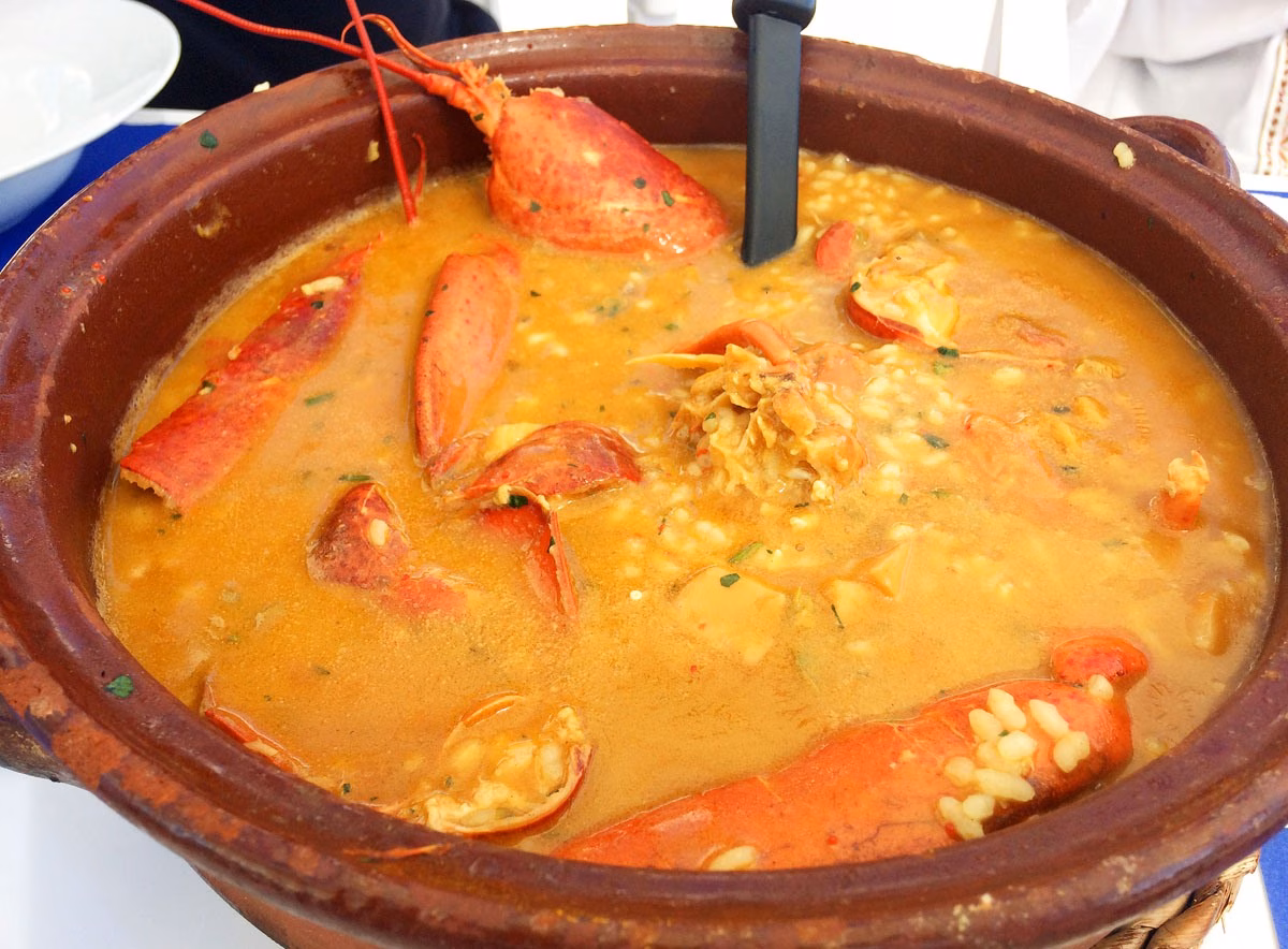 Arroz caldoso con bogavante del Club Náutico Binisafua