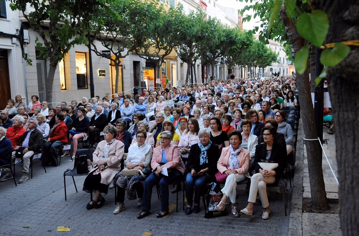 Opera dentro y fuera del Principal