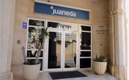 Desaparece el coche de la Clínica Juaneda