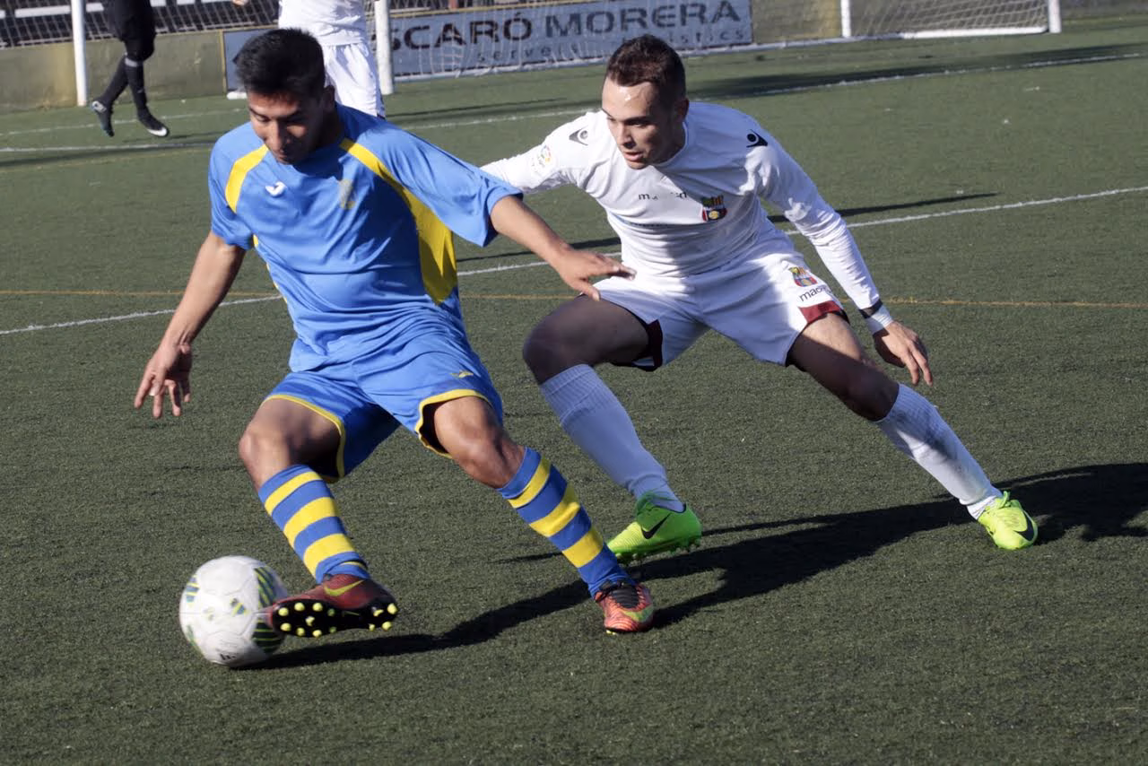 (Fotos) Gesta del Penya ante el líder