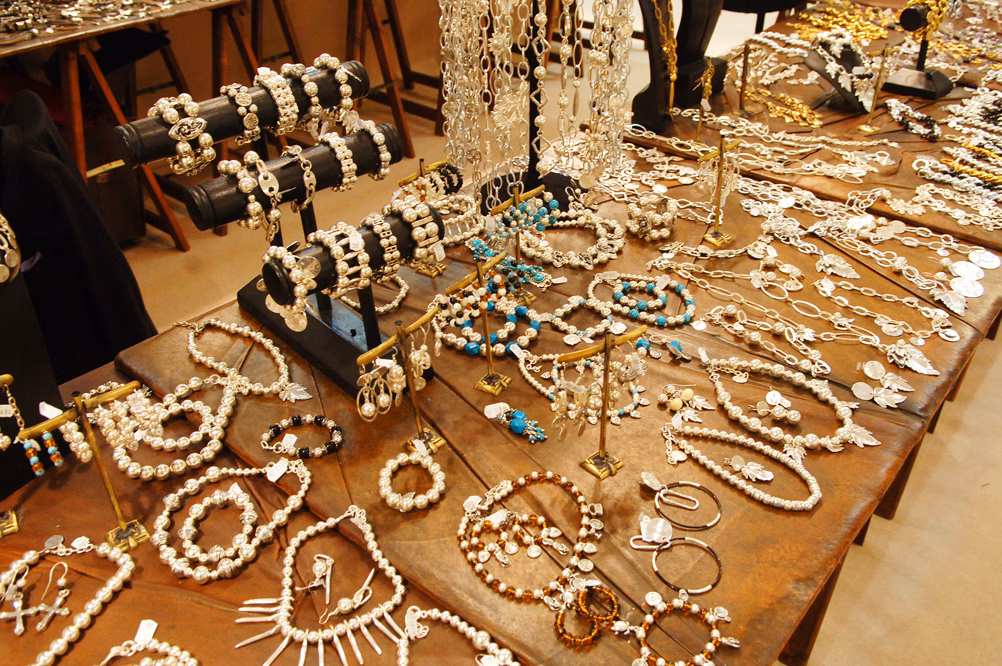 Siete empresas menorquinas de bisutería participan en Bisutex en Madrid