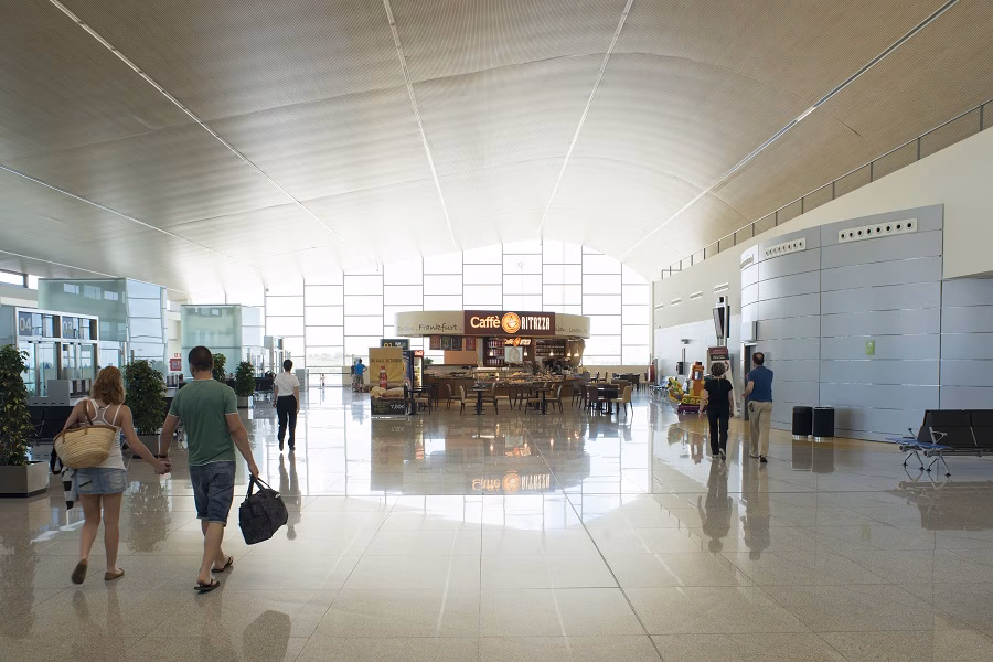 Continúa la tendencia en 2017: más de 60.000 pasajeros utilizaron el aeropuerto de Menorca en enero