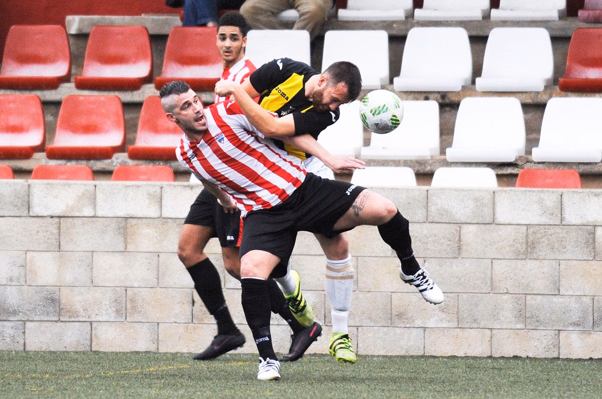 (Galería de fotos) Muchas ocasiones y poco premio para el Mercadal