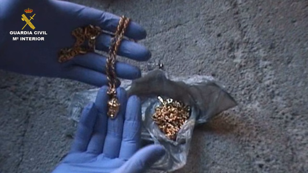 Juzgan a una cuidadora por el robo de joyas a una anciana  de Maó