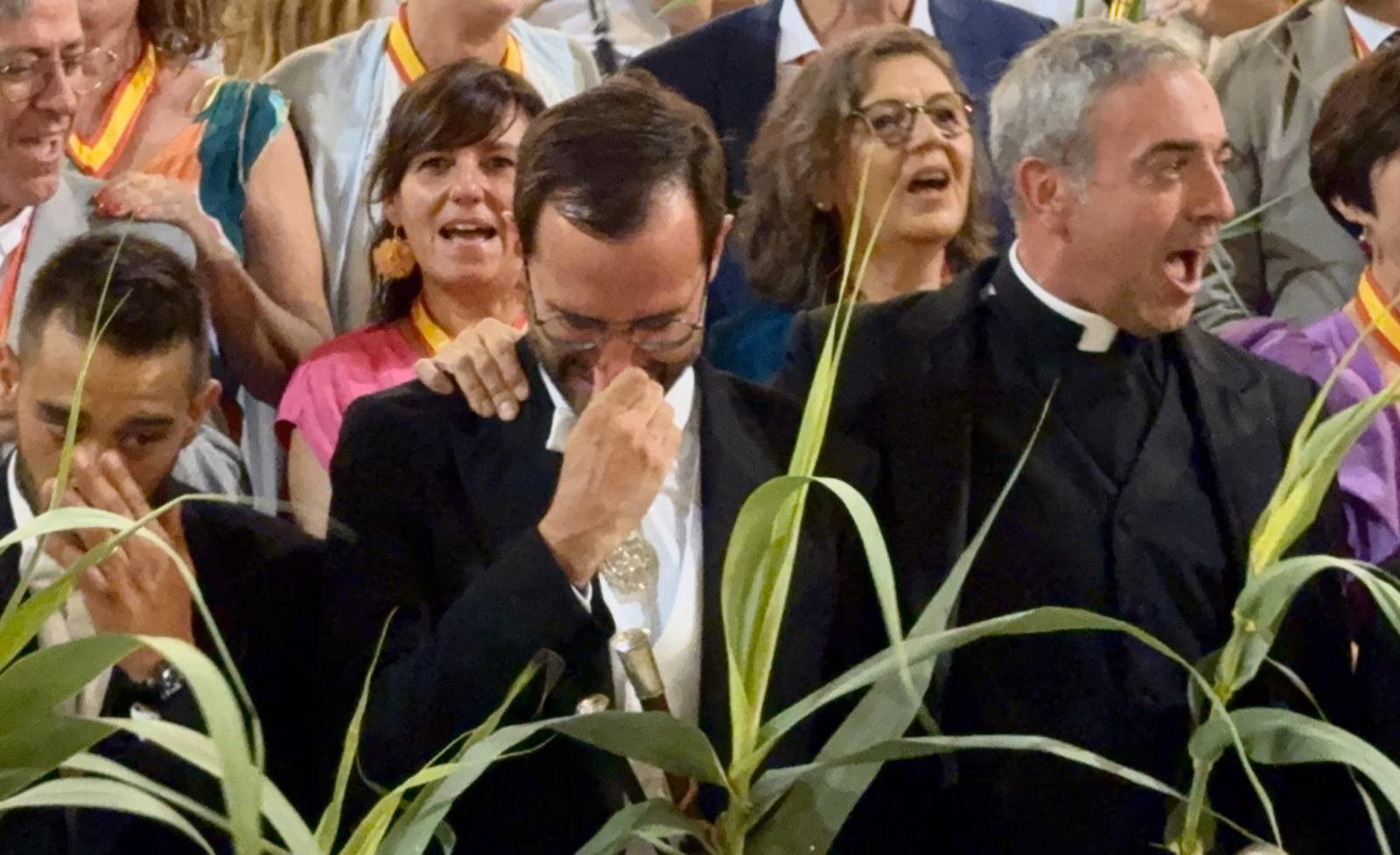 (La imagen) Las lágrimas del alcalde