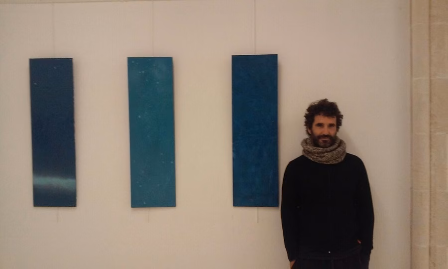 De estilos o interpetaciones de mi obra no hablo mucho, no me gusta interferir en la relación entre el espectador y mis dibujos