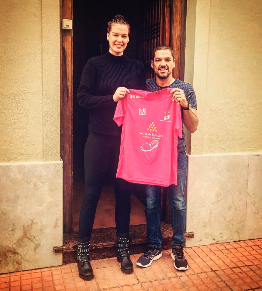(La foto) Jorike Miedema ya está en Menorca