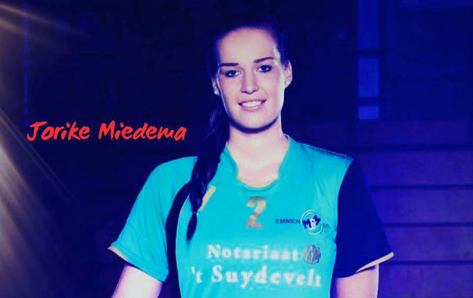 El Avarca de Menorca prueba a Jorike Miedema