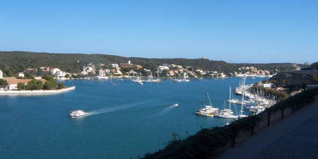 La historia del puerto de Maó, al detalle