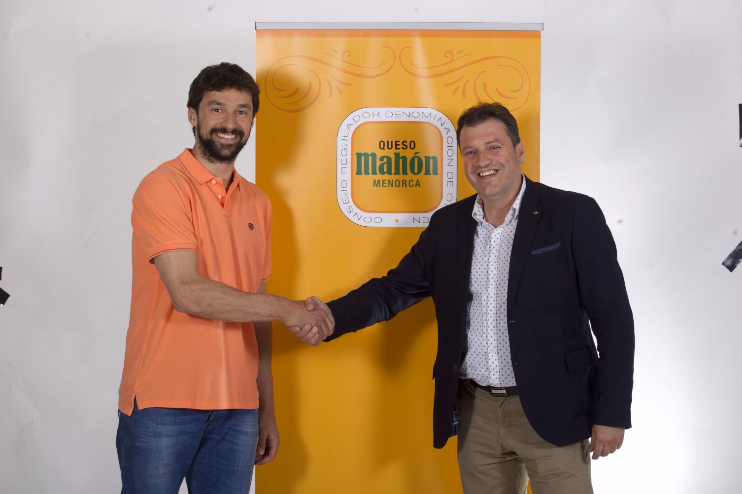 Sergi Llull será el embajador del queso Mahón-Menorca