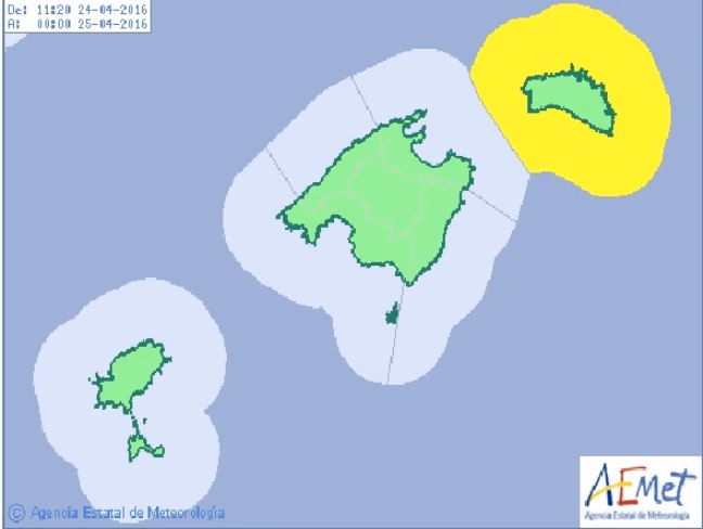 Menorca en alerta por fenómenos costeros