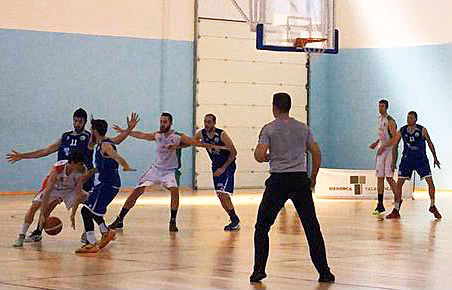 El Menorca Talaiòtica arroja el derby en el primer tiempo