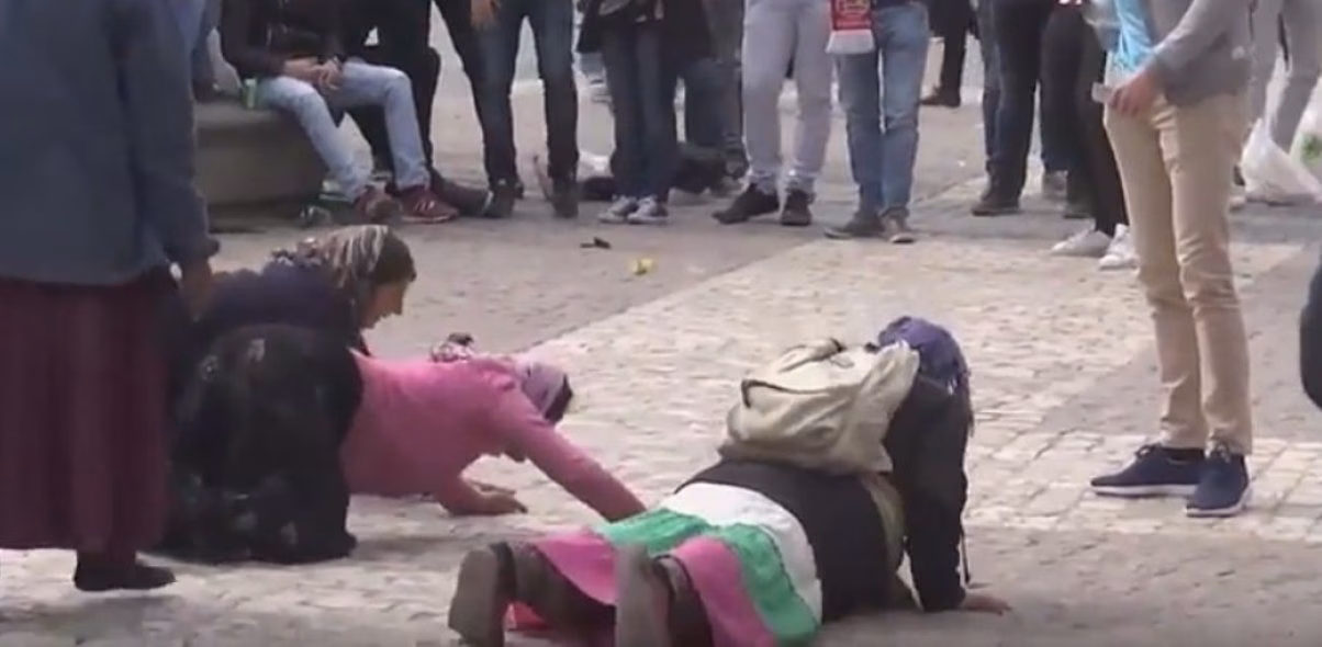 Leonmanso canta contra las humillaciones de la plaza Mayor de Madrid