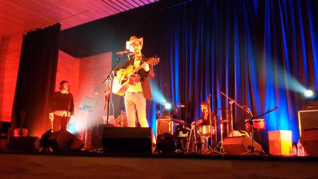 Leonmanso realizará una pequeña gira por Catalunya