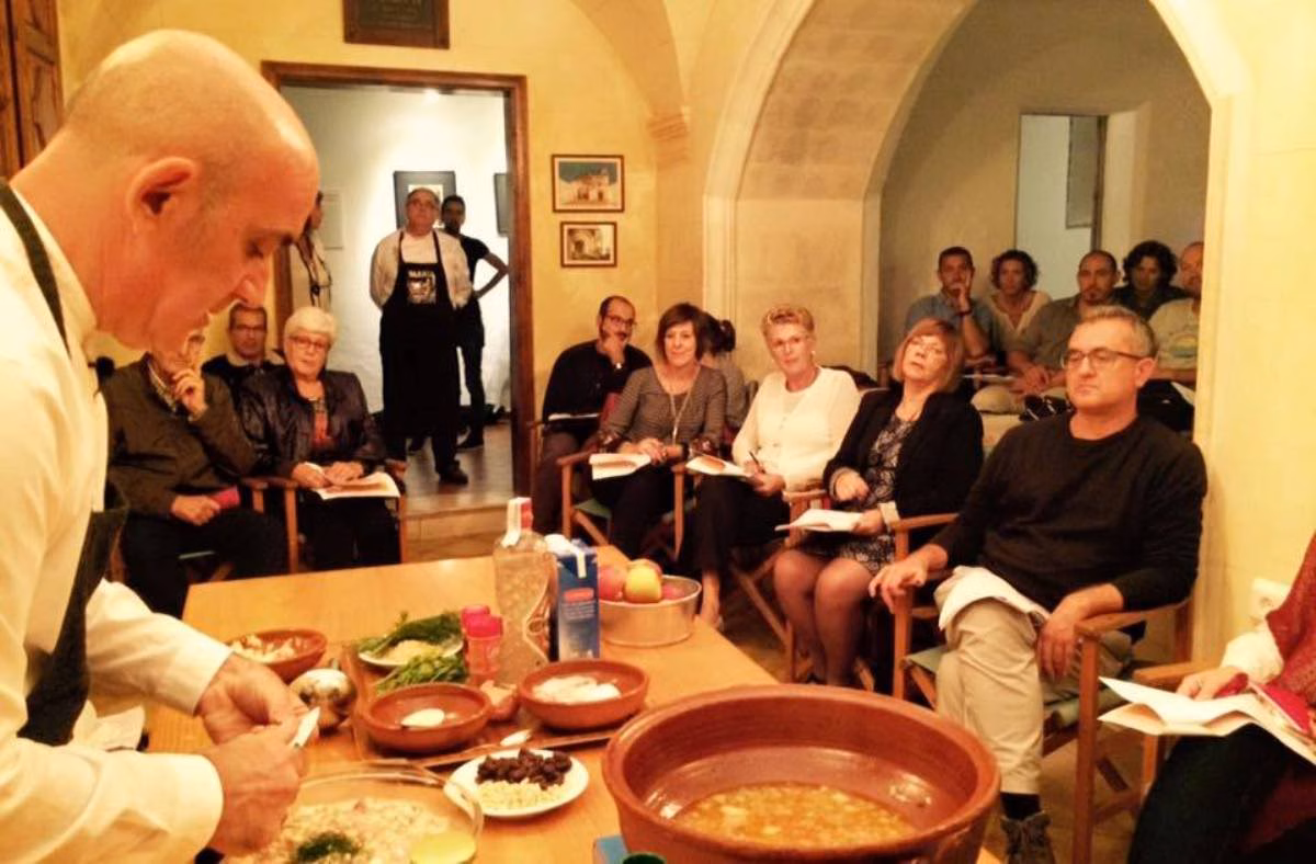 El ‘arqueólogo’ de la cocina Tomeu Arbona trae la época de Ramon Llull a Menorca