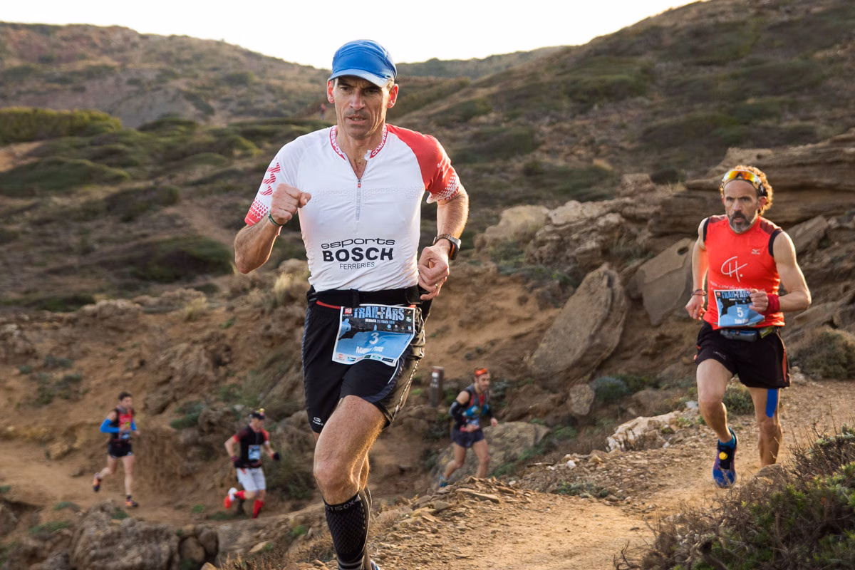 Tolo Fiol y Laia Díez reinan en la Trail dels Fars