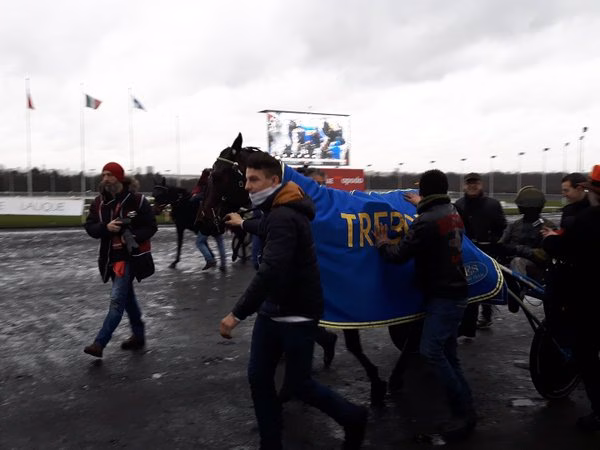 El caballo menorquín Trébol gana el prestigioso Prix de Luxemburgo