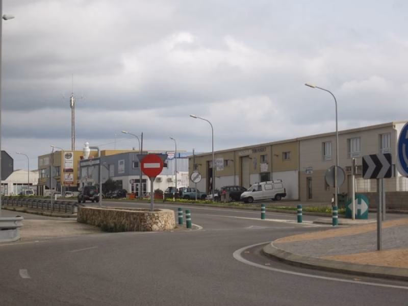 Un individuo se cuela en las instalaciones de Triatges Menorca