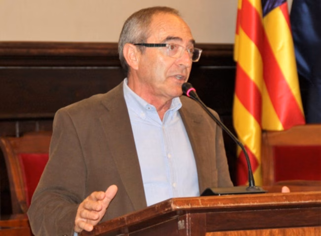 Arturo Bagur deja el PSOE