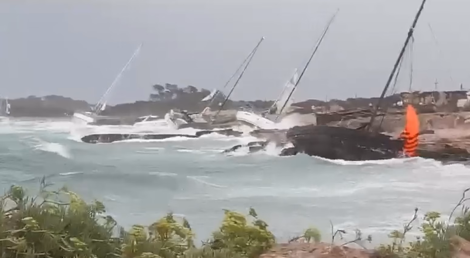 (Vídeos) Formentera sufre el embate del temporal