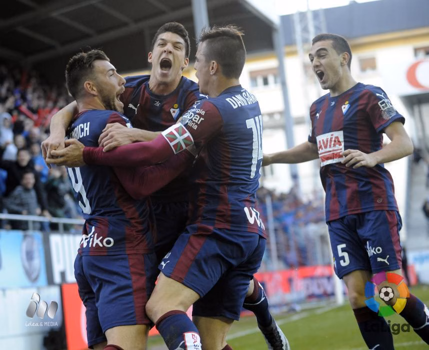 Otro gol de Sergi Enrich, pero el Valencia empata en Eibar en los postres