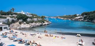 Unos menores alertan de un incendio en Ciutadella