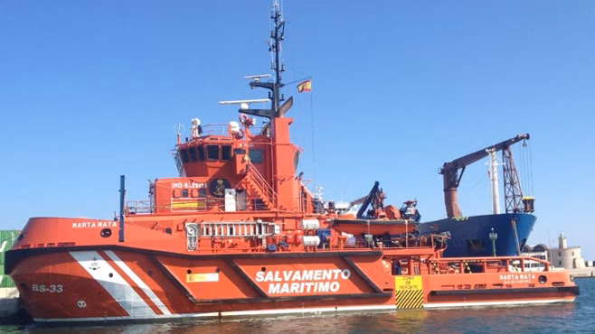 El "Marta Mata" se incorpora a la búsqueda del navegante que cayó al agua a 35 millas al norte de Menorca