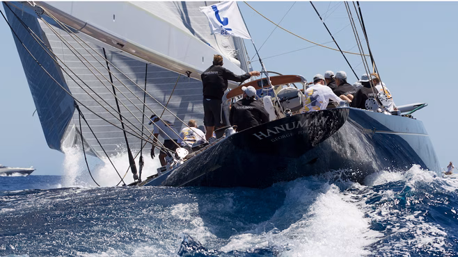 El agujero de la Menorca Maxi