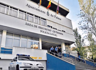 Nueve policías detenidos y 30 imputados en una presunta trama de corrupción