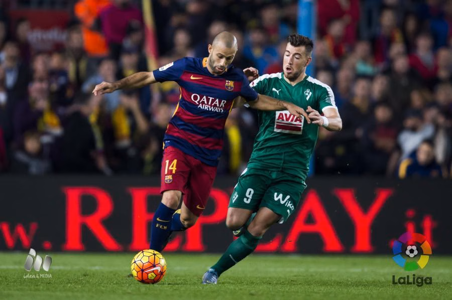 Sergi Enrich y el Eibar rozan la gesta en el Camp Nou