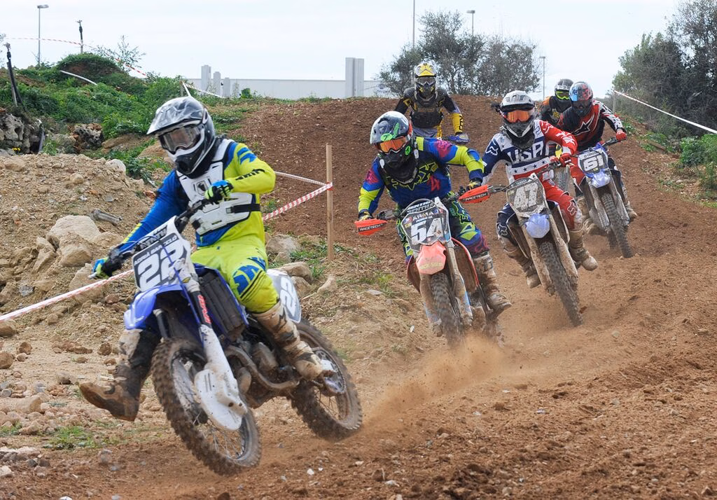 Pasión por el motocross en Menorca