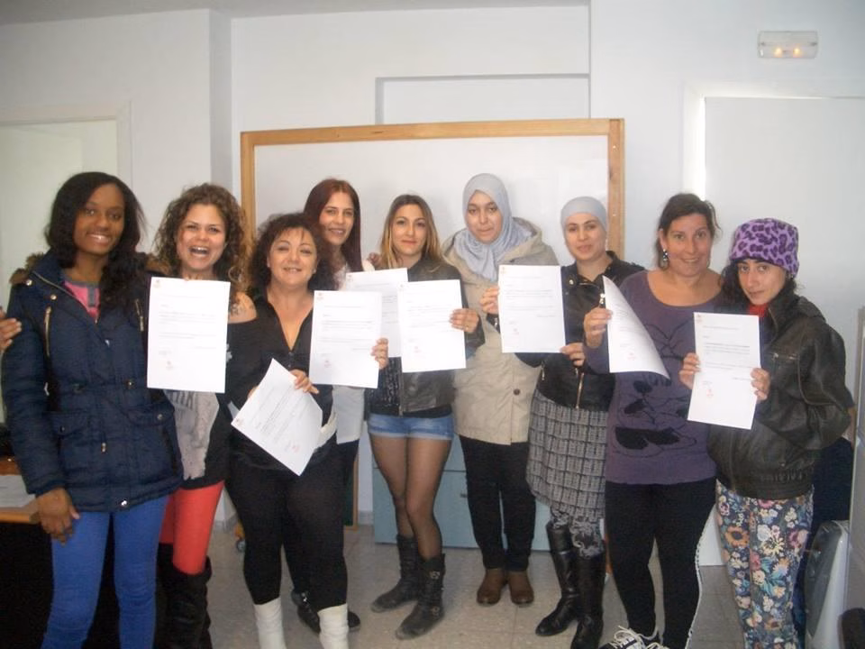Inditex beca un curso de camareras de piso del Programa de Empleo de Caritas Menorca