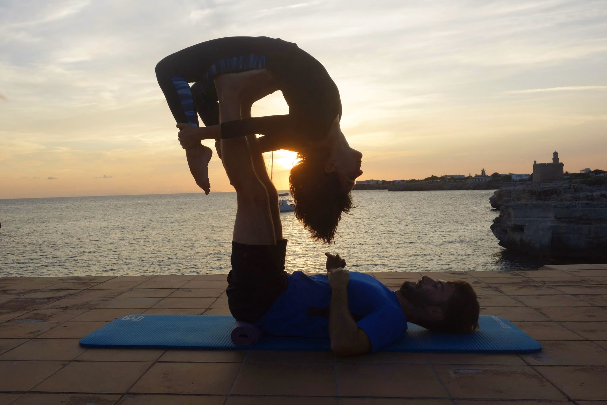 Menorca como escenario idílico para el yoga
