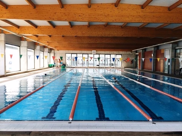 Última semana para poder optar a las actividades de la piscina cubierta de Ciutadella