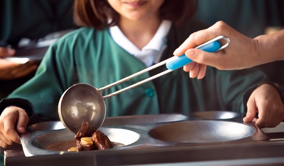 Maó no necesita comedores escolares en verano para niños