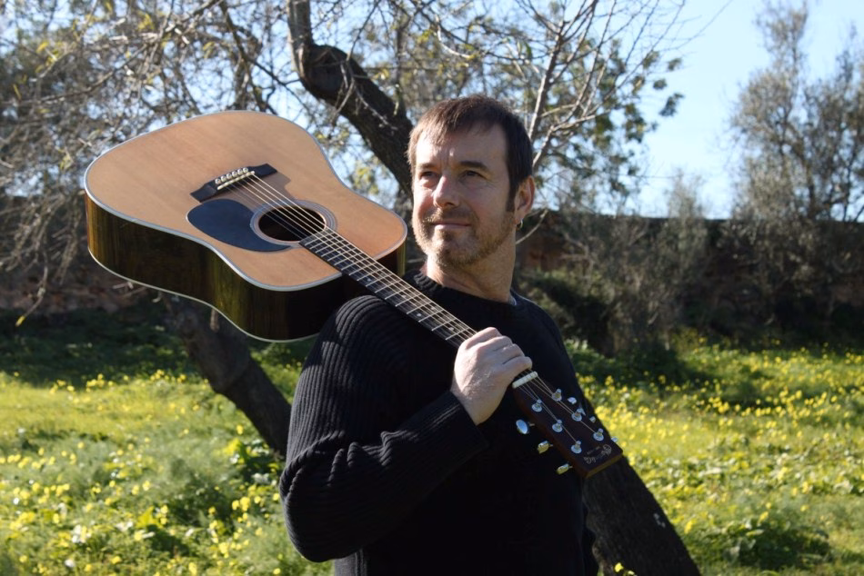 Cris Juanico estrena 'Una nit F(a)austa' en Menorca