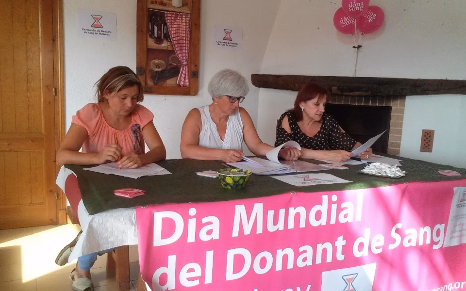 Los donantes de sangre constatan el descenso del número de bolsas recogidas