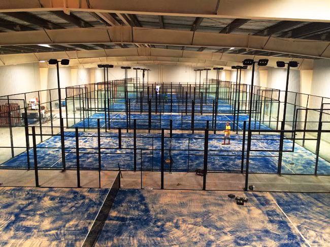 El templo del pádel abre en Sant Lluís