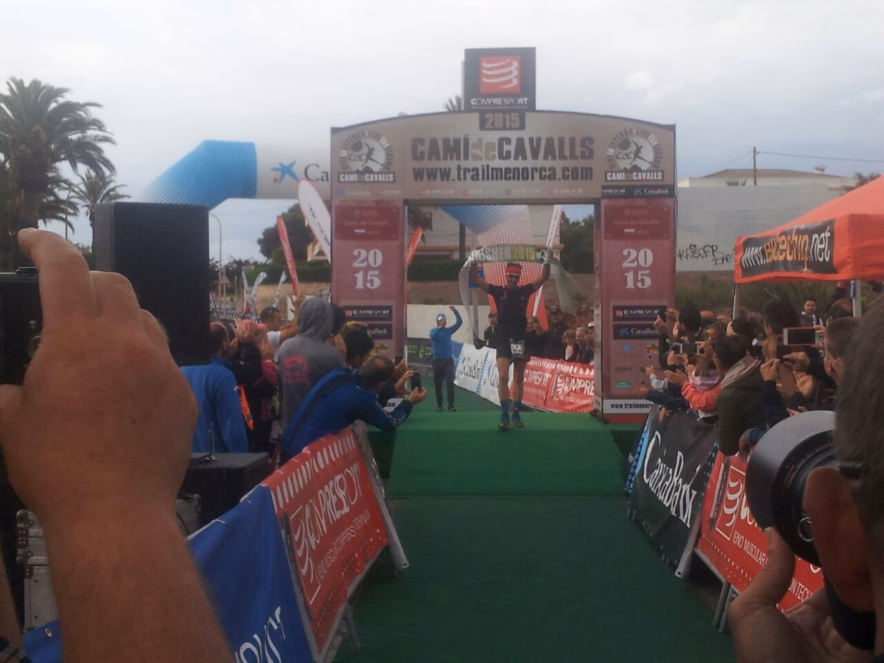 Javier Castillo gana la cuarta edición de la Trail Menorca Camí de Cavalls