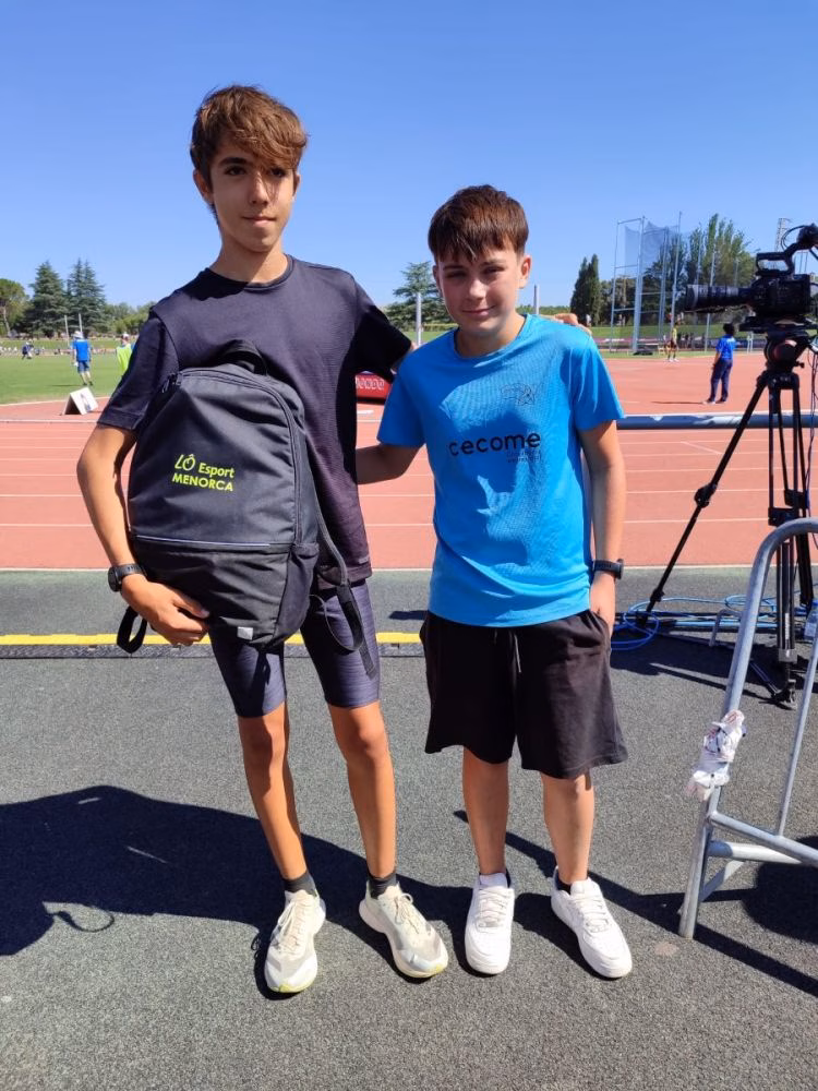 Izan Sánchez y Toni Scanlon, la buena marcha menorquina