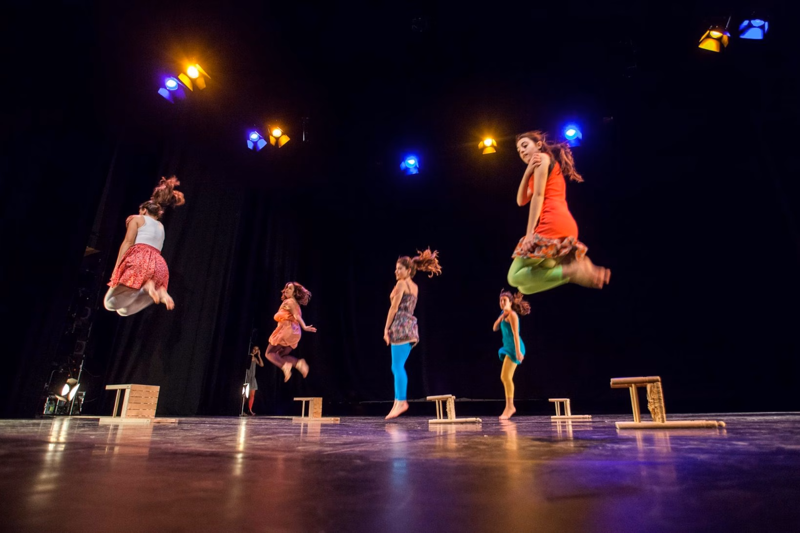 Las escuelas de danza celebran su Día Internacional