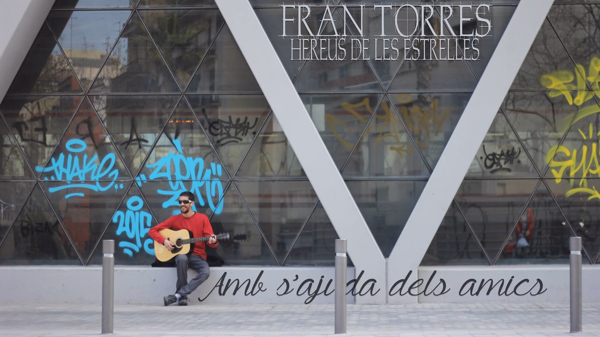 'Amb s'ajuda dels amics', segundo videoclip de Hereus de les Estrelles