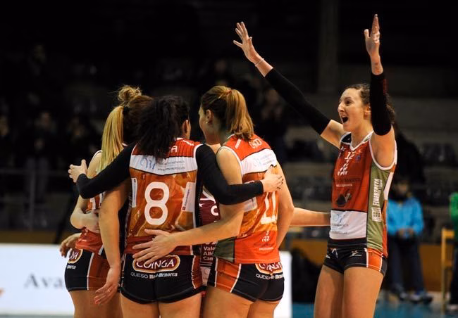 El Avarca de Menorca pasa por encima del Barça y sueña con la tercera plaza