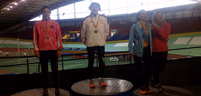 Lita López gana dos medallas de oro en la primera jornada del nacional de veteranos