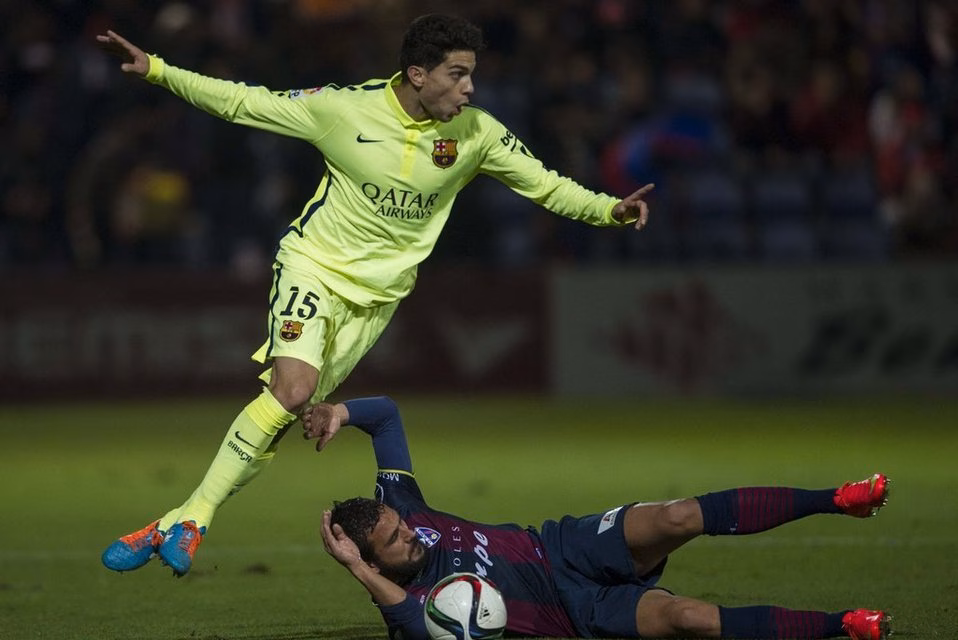 El menorquín Guillem Martí podría abandonar el Huesca en las próximas horas