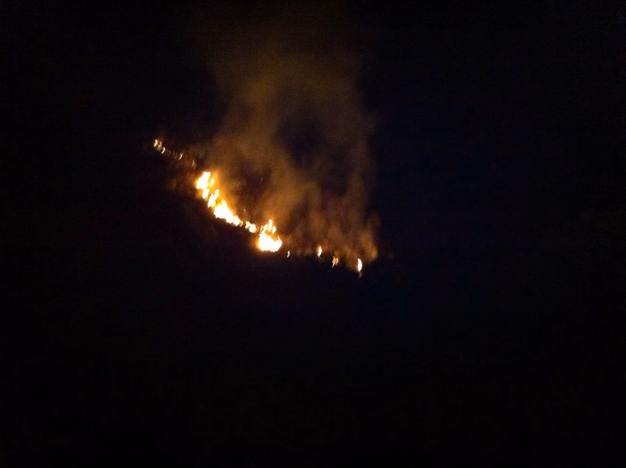 Un incendio en Son Rubí empaña la víspera de la Diada