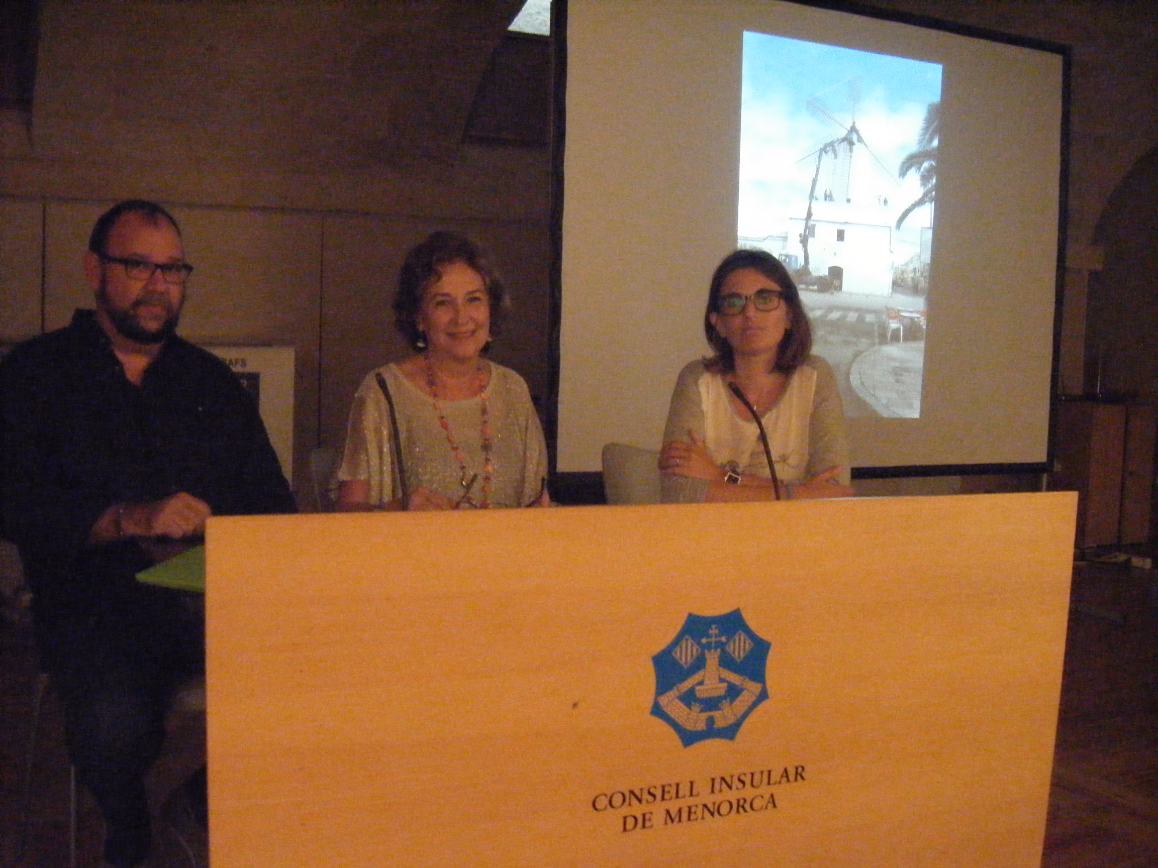 40.000 fotos de Ciutadella para el Arxiu d'Imatge i So de Menorca